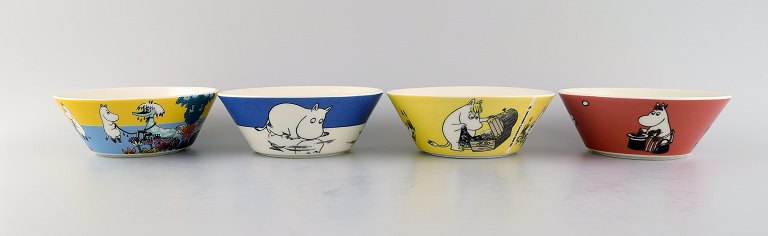 Arabia, Finland. Fire skåle i porcelæn med motiver fra Mumitroldene. Sent 
1900-tallet. 
