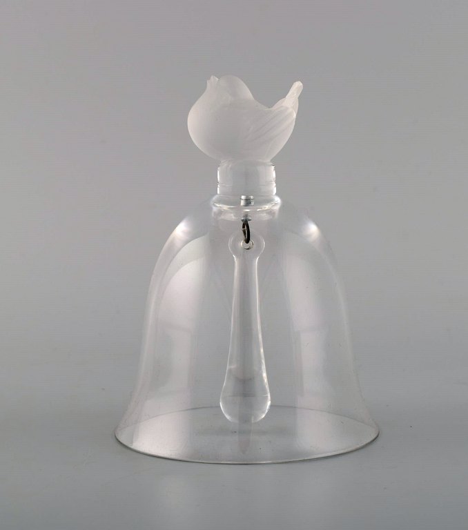 Lalique klokke med fugl i klart og matteret kunstglas. 1980