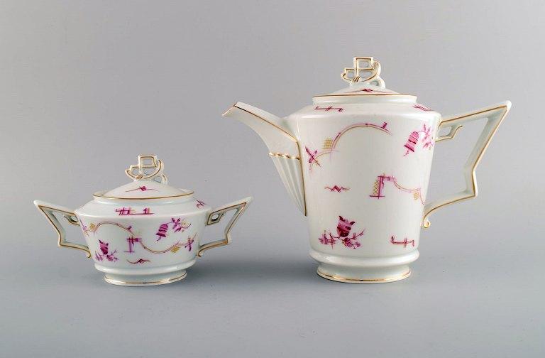 Rosenthal Tirana art deco coffee pot and sugar bowl in hand-painted porcelain 
with gold edge. 1930s / 40s.
