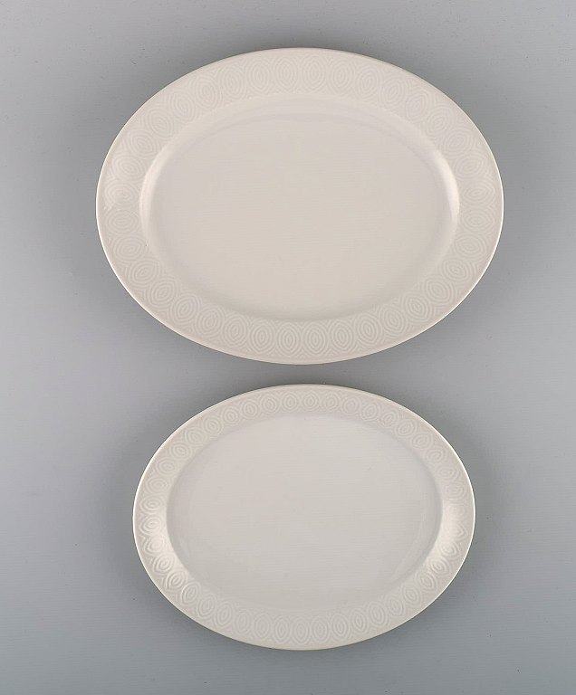 Royal Copenhagen. Salto Service, White. Two oval dishes. 1960s.
