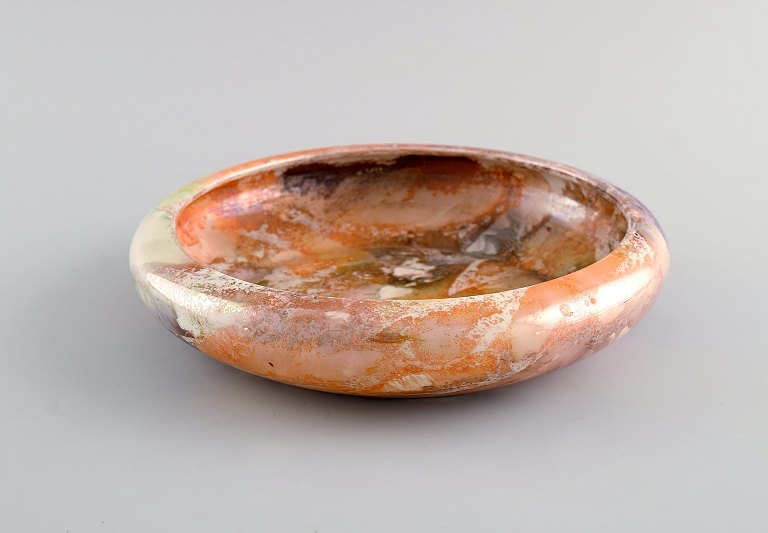 Arabia, Finland. Art deco bowl in glazed faience. Beautiful marbled glaze. 
1920s/30s.
