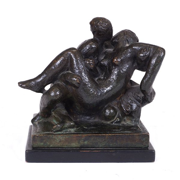 Gerhard Henning bronzefigur. Gerhard Henning, 1880-1967, bronzefigur i form af 
elskovspar. Signeret. Monteret på sokkel. H: 12cm. 9,5x10,5cm. (Mål uden sokkel)