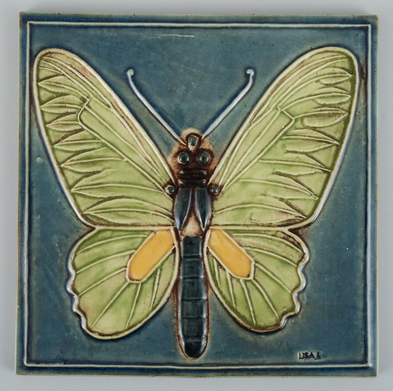 Lisa Larson for Gustavsberg.
Keramik sommerfugl vægplakette.
