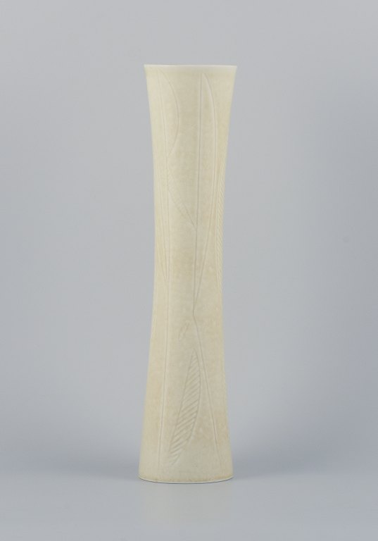 Carl Harry Stålhane for Rörstrand, tall and slender ceramic vase decorated with 
geometric pattern and cream-colored glaze.