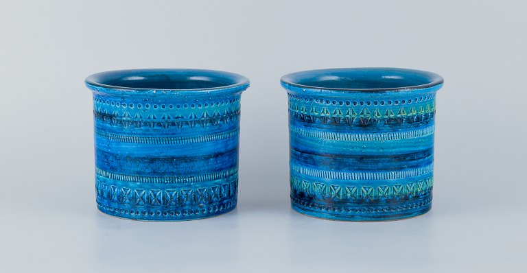 Aldo Londi for Bitossi, Italy. A pair of large ceramic planters in turquoise and 
blue glaze.