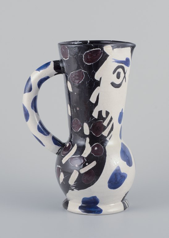 Pablo Picasso
"Cruchon Hibou" jug in glazed earthenware.