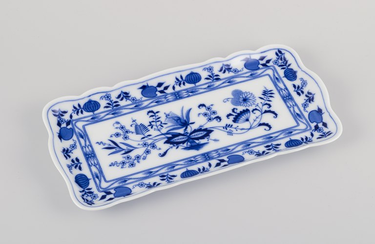 Bavaria, Tyskland.
Aflang bakke af porcelæn.