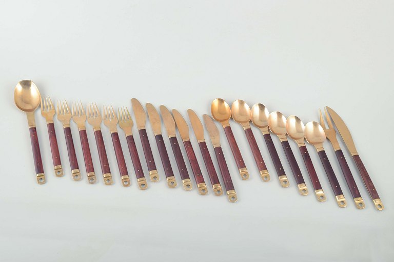 Brøste. Middagsbestik til 6 personer af bronze og eksotisk træ, model 222.