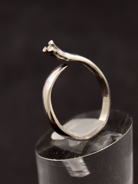 18 karat hvidguld ring  med diamant