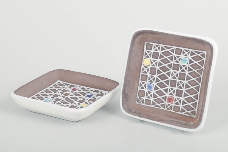 Ingrid Atterberg for Upsala-Ekeby
2 fade, model 2144, 1960’erne.