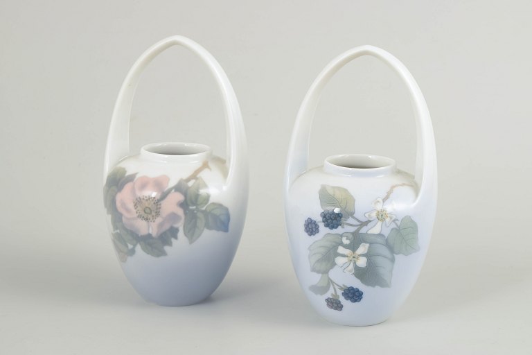 Royal Copenhagen, Art Nouveau vaser med hank, sæt af 2.