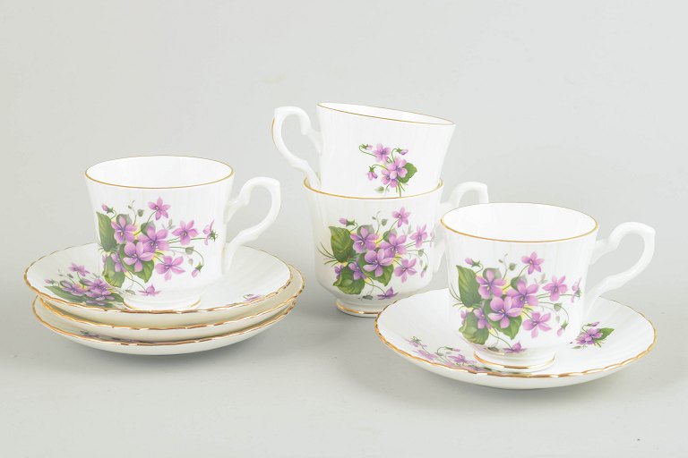 Royal Stafford, kaffesæt på 4 kopper og underkopper.
