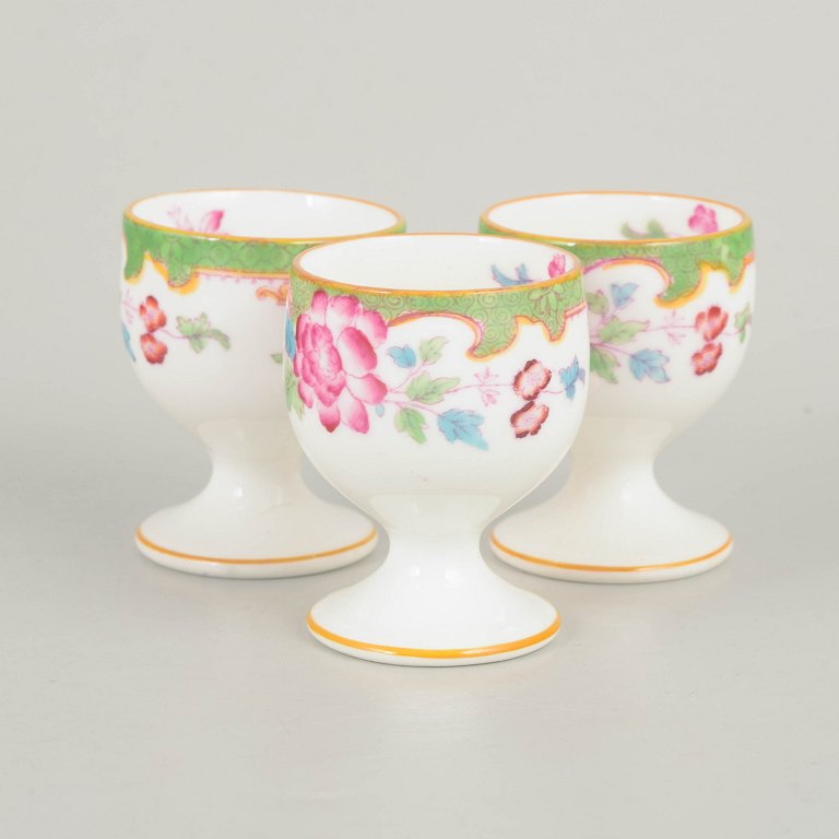 Royal Doulton "Temple", sæt af tre æggebægre.