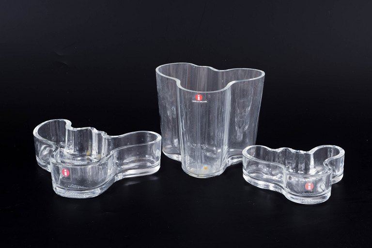 Alvar Aalto for Iittala, sæt af tre skåle og vase.