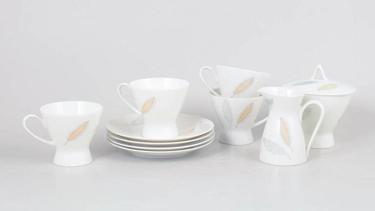Raymond Loewy for Rosenthal, sæt af fire kaffekopper med underkopper, sukkerskål og flødekande.