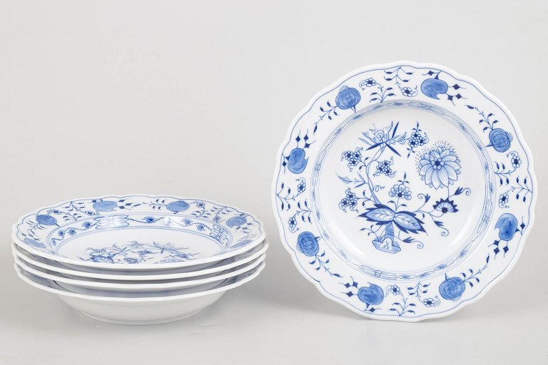 Meissen, sæt med fem dybe pastatallerkener.