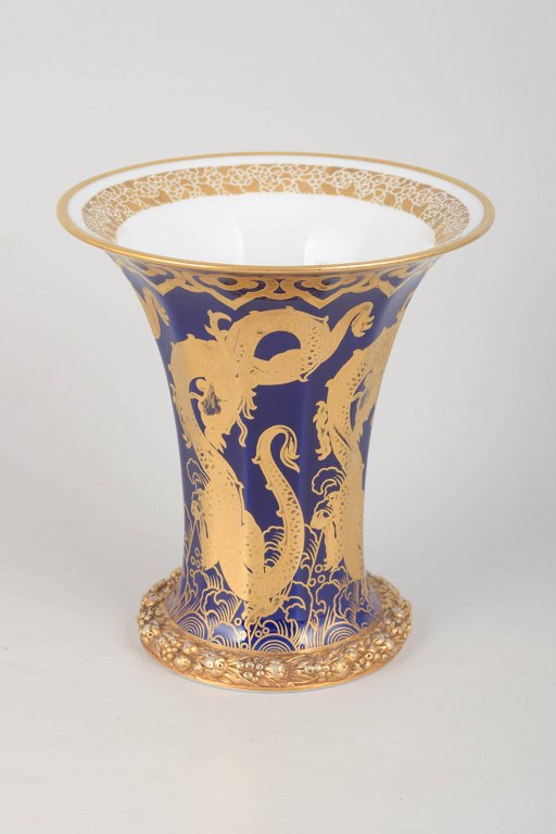 Philipp Rosenthal for Rosenthal, hånddekoreret porcelænsvase.